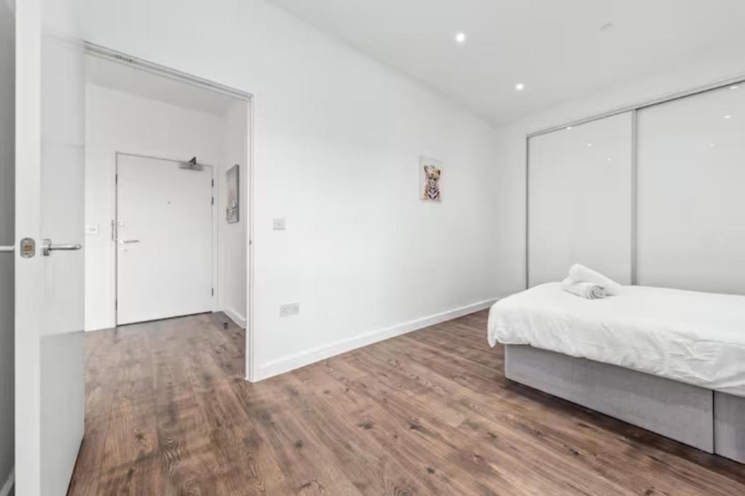 Convenient&Comfy 1Br 15 Mins To London Bridge Dp57 Appartamento Croydon Esterno foto